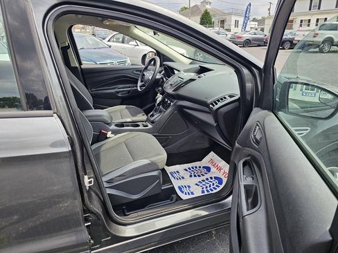 Used 2016 Ford Escape S FWD image 7