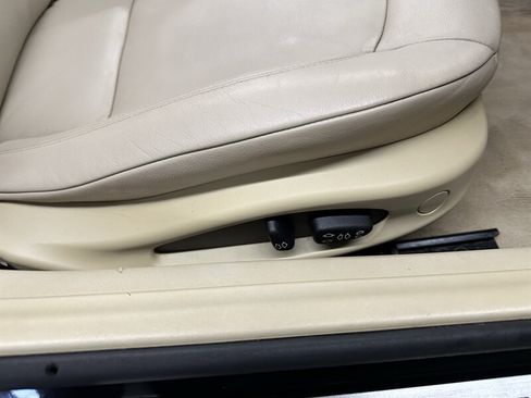 Used 2006 BMW Z4 3.0i RWD image 35