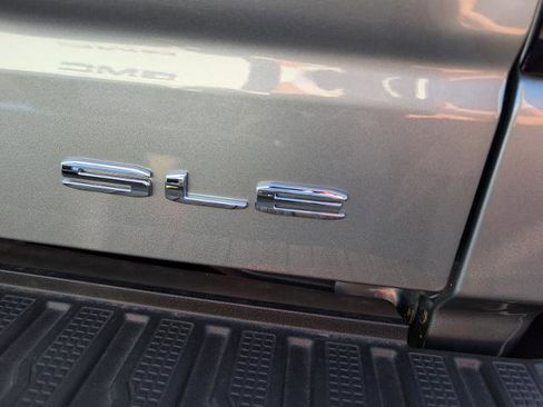 New 2025 GMC Sierra 1500 SLE w/ Preferred Package image 9