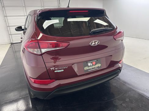 Used 2018 Hyundai Tucson SE image 11