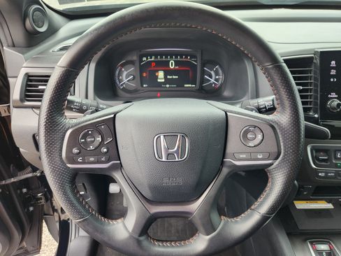 Certified 2023 Honda Passport TrailSport image 9