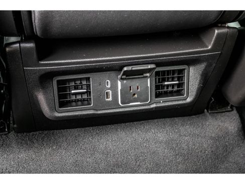 Used 2024 Chevrolet Silverado 3500 LTZ AWD/4WD image 28
