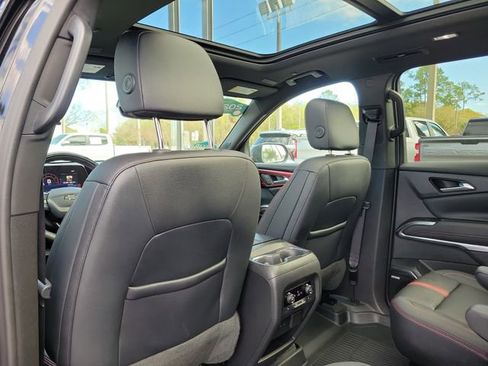 Certified 2024 Chevrolet Traverse RS w/ LPO, Floor Liner Package image 15