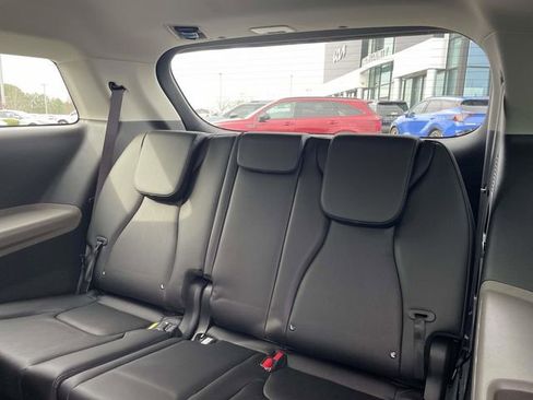 New 2026 Kia Carnival image 4