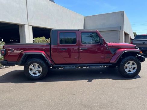 Used 2021 Jeep Gladiator Sport AWD/4WD image 3