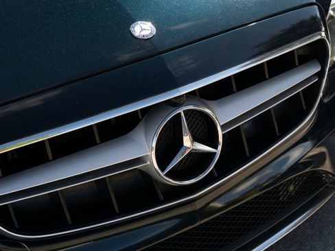 Used 2017 Mercedes-Benz E 300 image 68