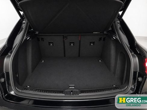 Used 2022 Porsche Macan S AWD/4WD image 17
