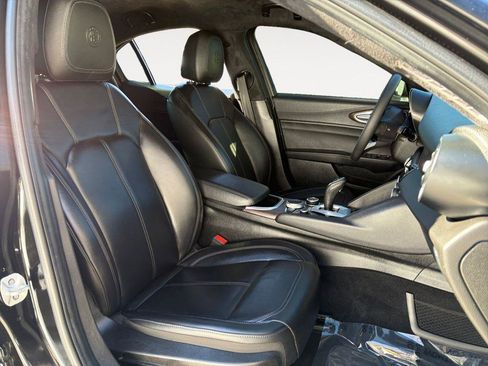 Used 2020 Alfa Romeo Giulia Ti image 14