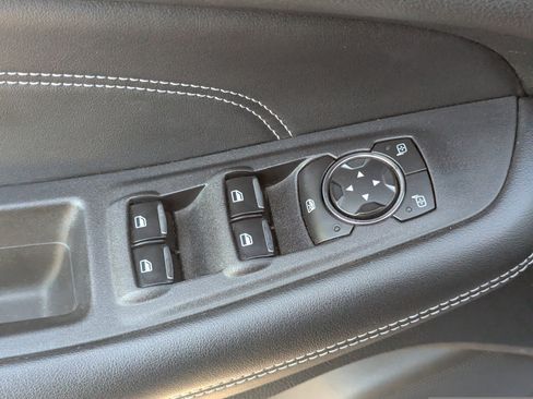 Used 2023 Ford Edge Titanium image 23