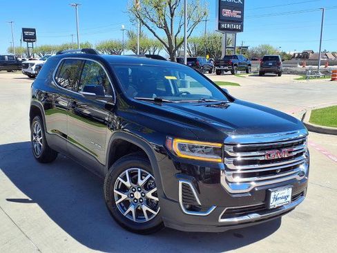 Used 2022 GMC Acadia SLT w/ Technology Package image 1