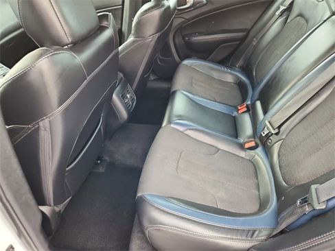 Used 2015 Chrysler 200 S w/ Navigation & Sound Group I image 8