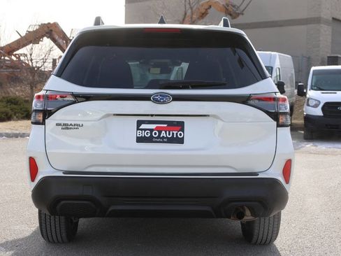 Used 2025 Subaru Forester Premium image 10