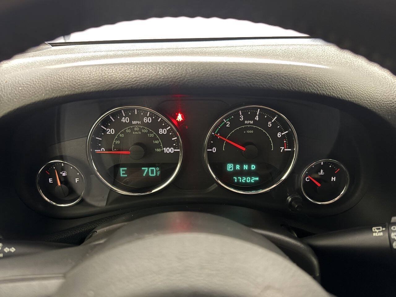 Used 2018 Jeep Wrangler Unlimited Rubicon w/ Connectivity Group AWD/4WD image 23