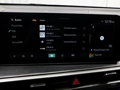 Used 2025 Kia Sorento S w/ Panoramic Sunroof Package FWD image 4