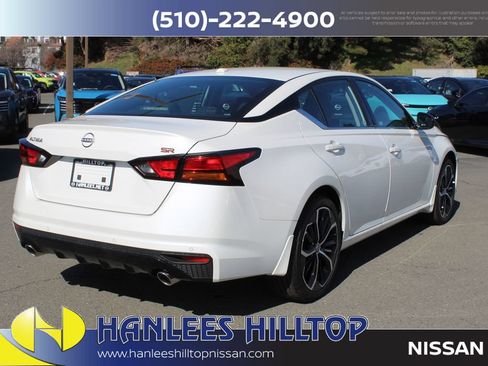 New 2025 Nissan Altima 2.5 SR FWD image 7