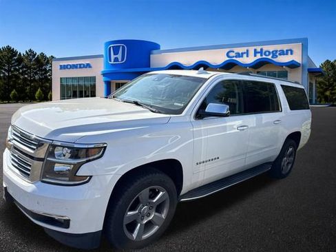 Used 2018 Chevrolet Suburban Premier AWD/4WD image 5