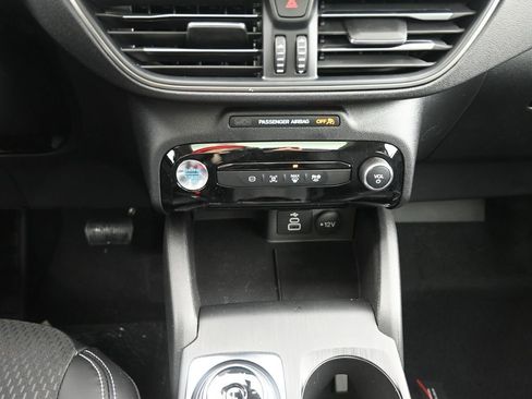 New 2026 Ford Escape SE w/ Class II Trailer Tow Package image 27