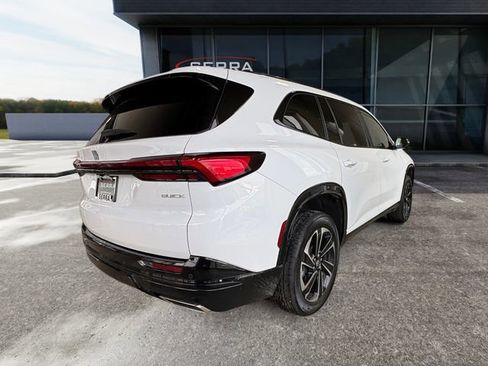 Used 2025 Buick Enclave Sport Touring w/ Power Package image 6