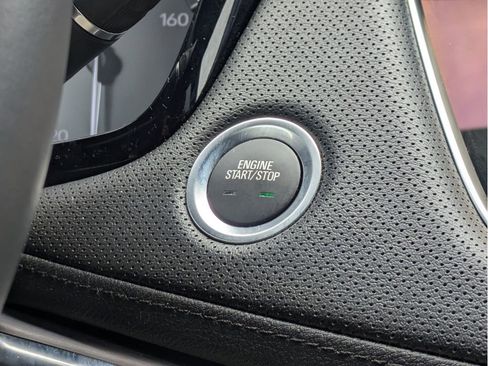 Used 2023 Cadillac XT5 Luxury FWD image 18