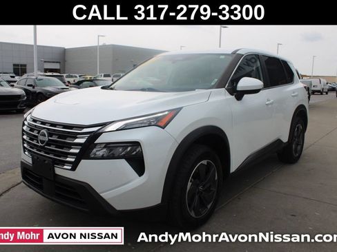 Used 2024 Nissan Rogue SV AWD/4WD image 3