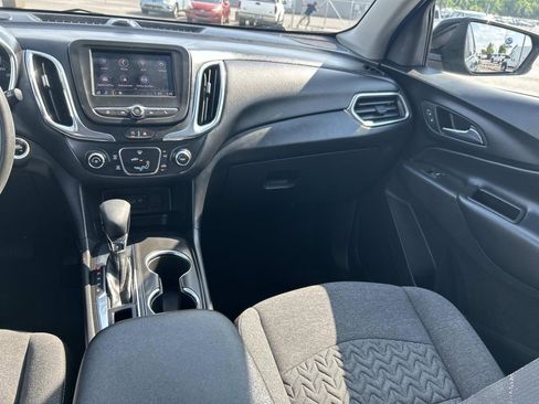 Used 2023 Chevrolet Equinox LT FWD image 17