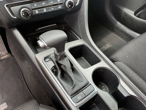 Used 2020 Kia Optima LX FWD image 19
