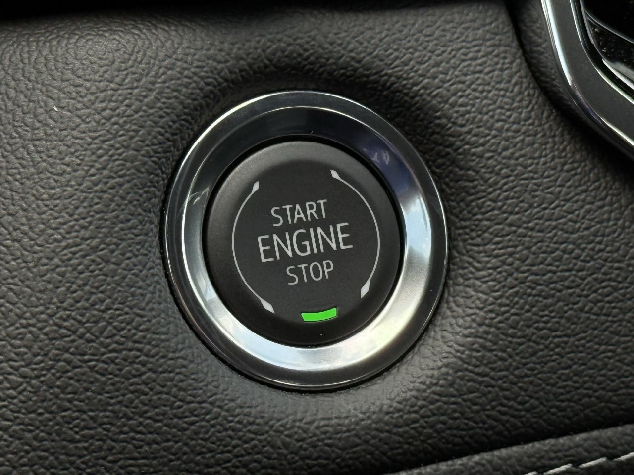 New 2026 Chevrolet Colorado LT w/ LT Convenience Package AWD/4WD image 16