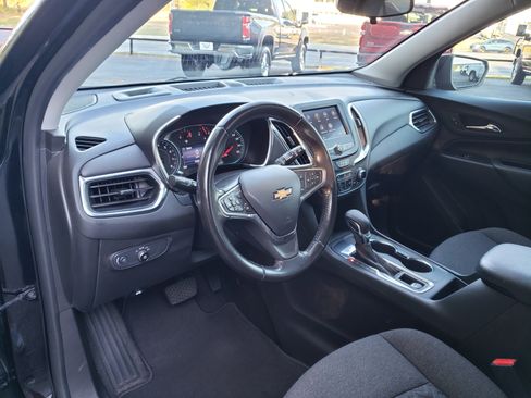 Used 2022 Chevrolet Equinox LT w/ Driver Convenience Package image 25