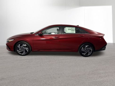 New 2026 Hyundai Elantra Limited image 5