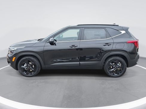 New 2026 Kia Seltos EX image 8