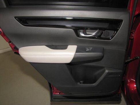 Certified 2025 Honda CR-V EX-L image 13