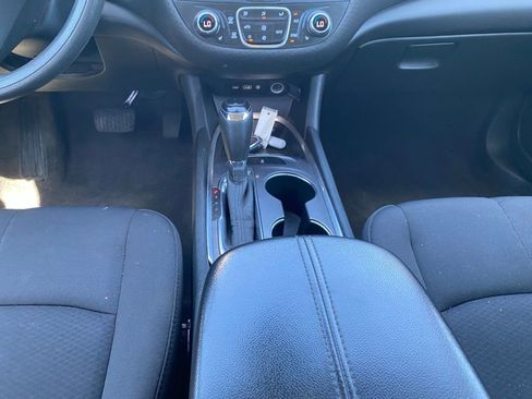 Used 2020 Chevrolet Malibu LT FWD image 15