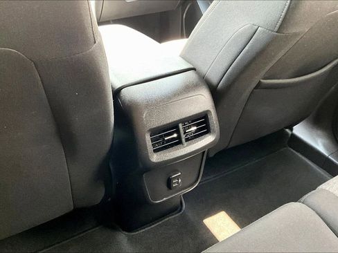 Used 2024 Chevrolet Equinox LT AWD/4WD image 11