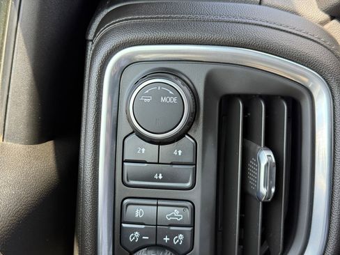 Used 2022 Chevrolet Silverado 2500 LT w/ Convenience Package AWD/4WD image 39