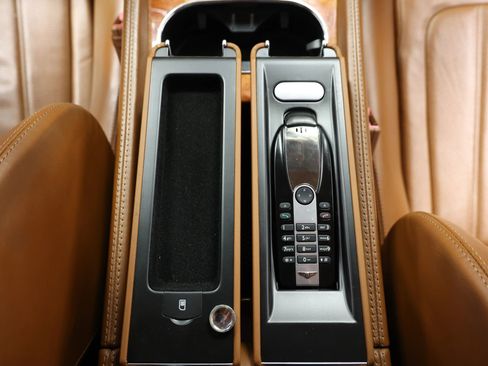 Used 2013 Bentley Continental GT image 31