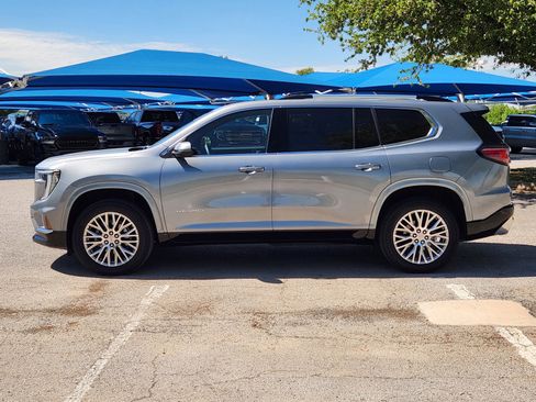 Used 2025 GMC Acadia Denali w/ LPO, Floor Liner Package FWD image 3