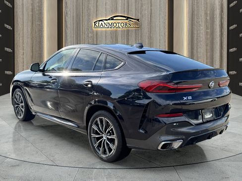 Used 2023 BMW X6 xDrive40i w/ M Sport Package image 9