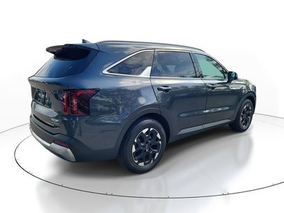 Used 2024 Kia Sorento S w/ Panoramic Sunroof Package