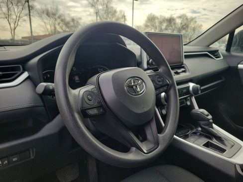 Used 2024 Toyota RAV4 LE FWD image 15