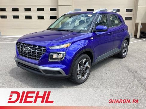 Certified 2026 Hyundai Venue SEL FWD image 3