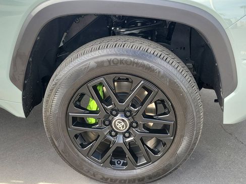 Used 2025 Toyota Tundra Limited image 35