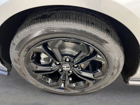 New 2025 Honda Accord SE image 10