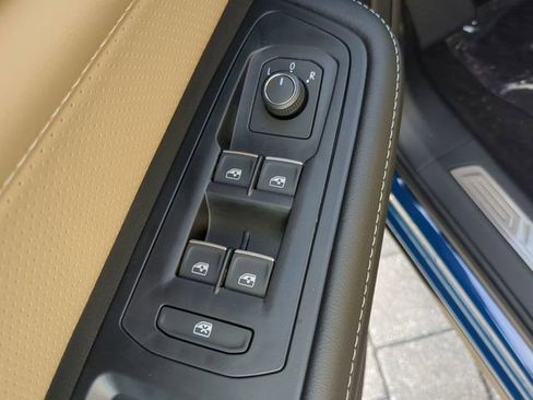 New 2026 Volkswagen Atlas Cross Sport SE image 19