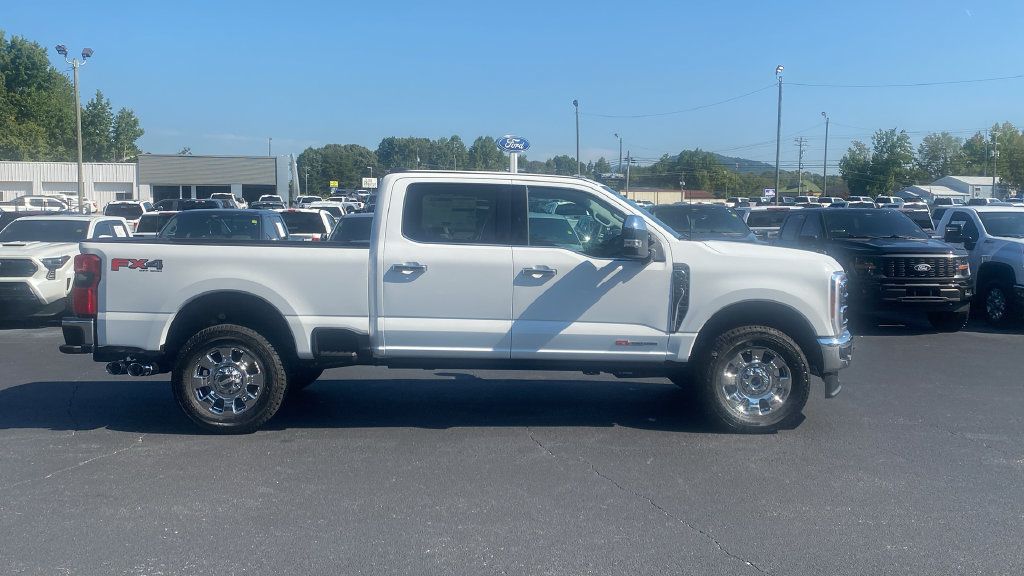 New 2027 Ford F250 Lariat w/ Lariat Premium Package AWD/4WD image 4