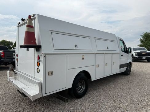 Used 2017 Mercedes-Benz Sprinter 3500 w/ Suspension Package II image 10