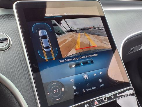 New 2025 Mercedes-Benz C 300 4MATIC Sedan image 16