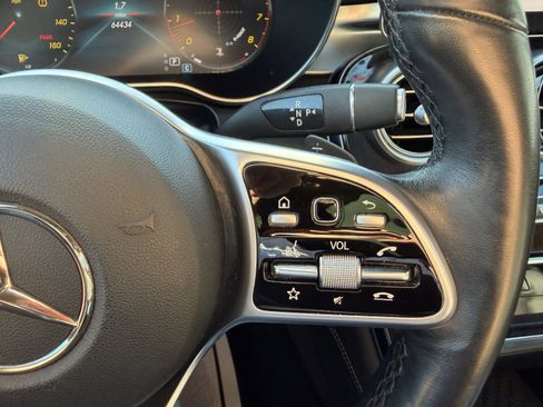 Used 2020 Mercedes-Benz GLC 300 4MATIC image 31