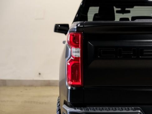 Used 2020 Chevrolet Silverado 1500 Custom w/ Custom Value Package RWD image 28