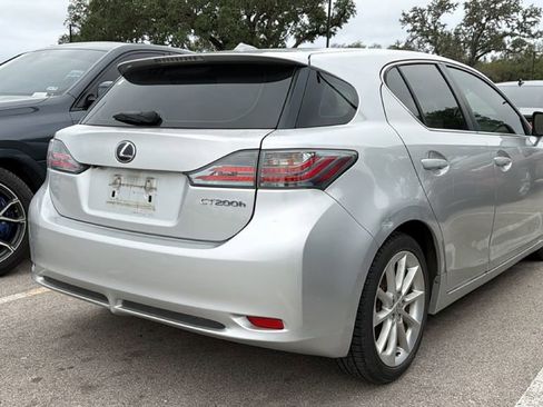 Used 2011 Lexus CT 200h Premium w/ Leather Pkg FWD image 3