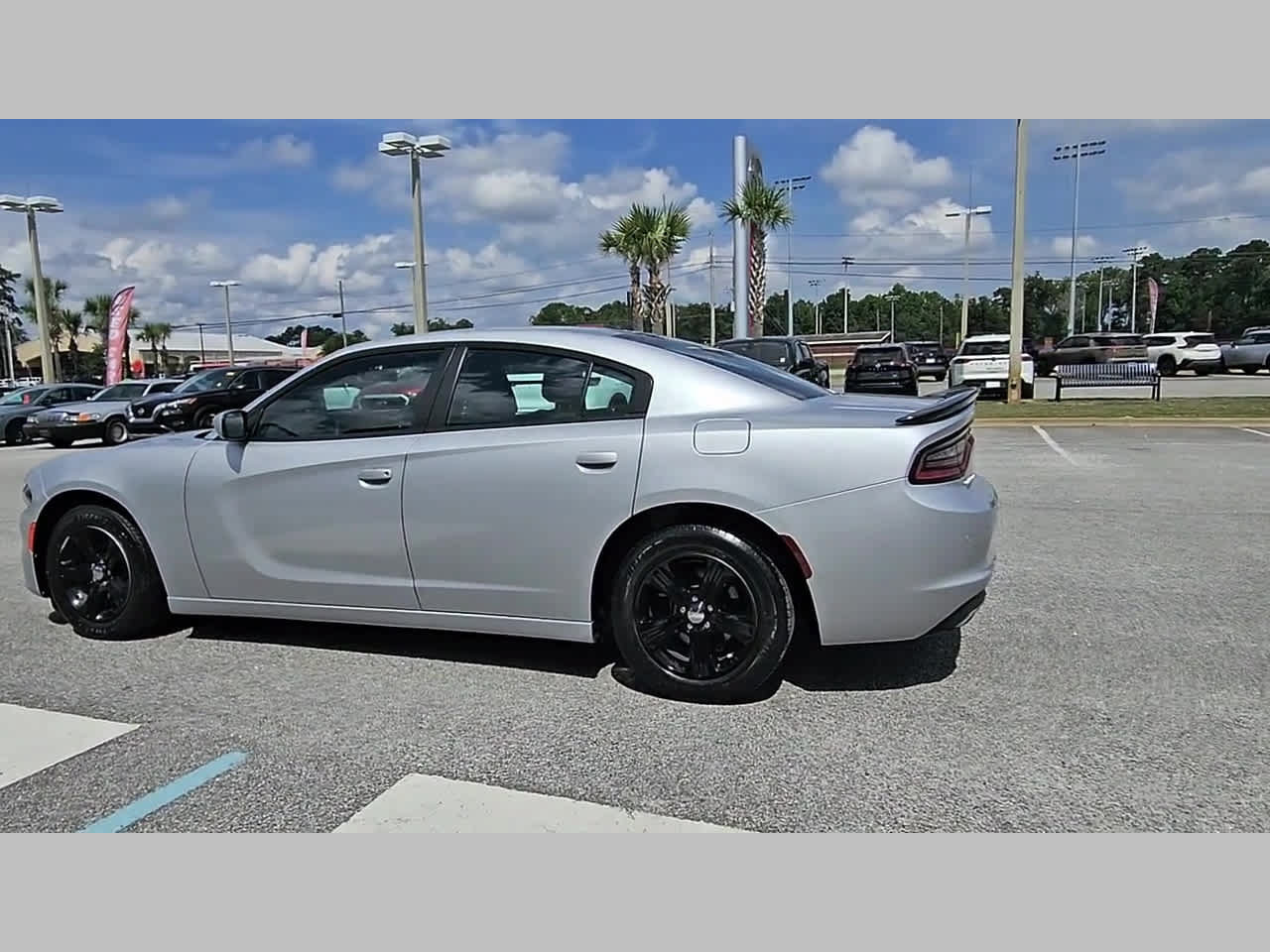 Used 2020 Dodge Charger SXT w/ Driver Convenience Group RWD image 27